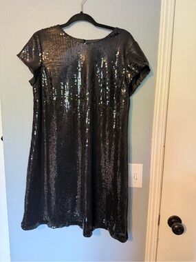 Nicole by Nicole Miller Black Sequin Shift Dress